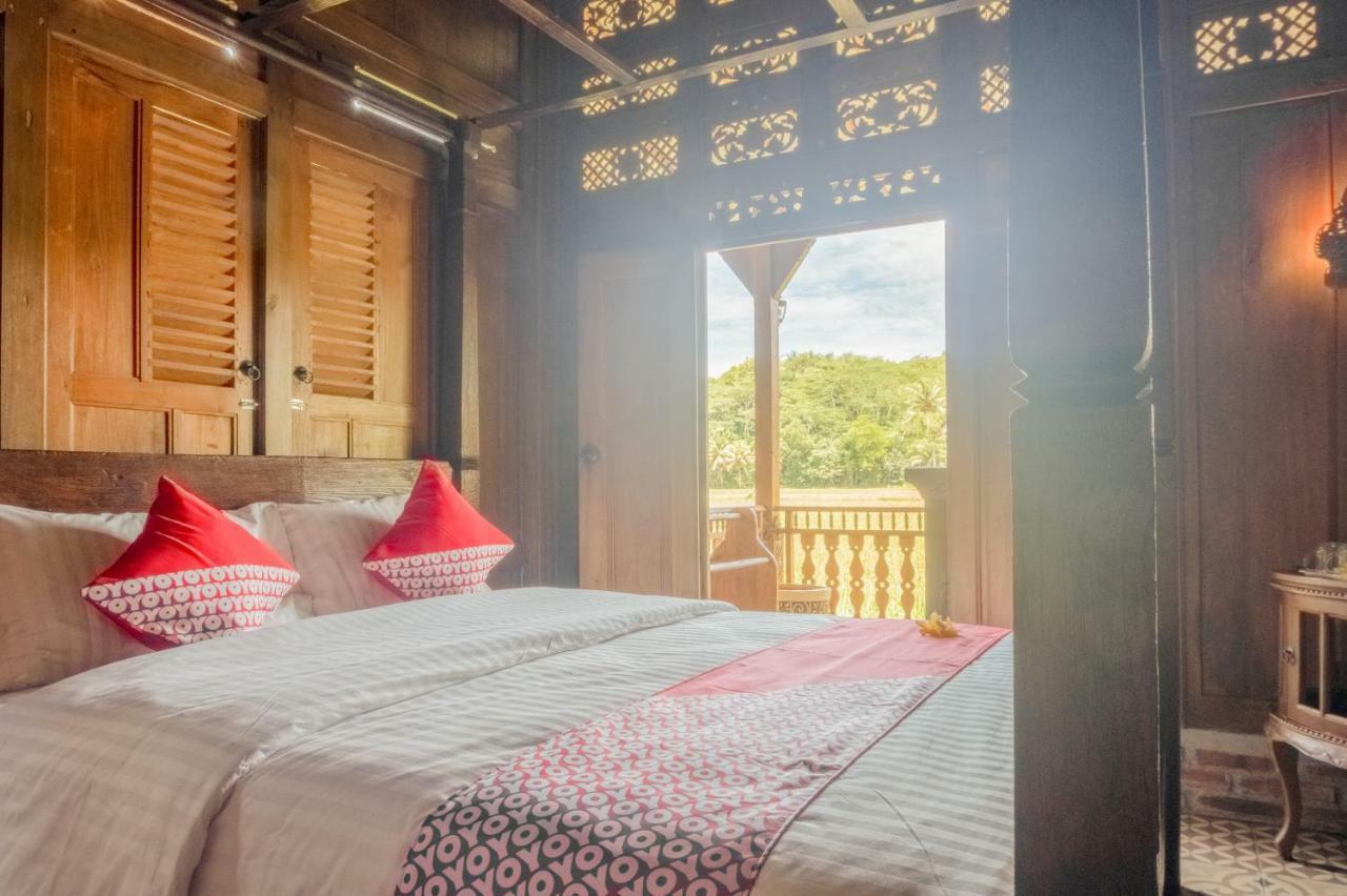 Hotel Batukaras Kalaras ภายนอก รูปภาพ