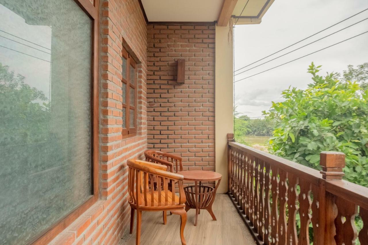 Hotel Batukaras Kalaras ภายนอก รูปภาพ
